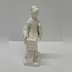 Enesco Geisha with Bird Figurine Labeled white Porcelain 7”. Vtg